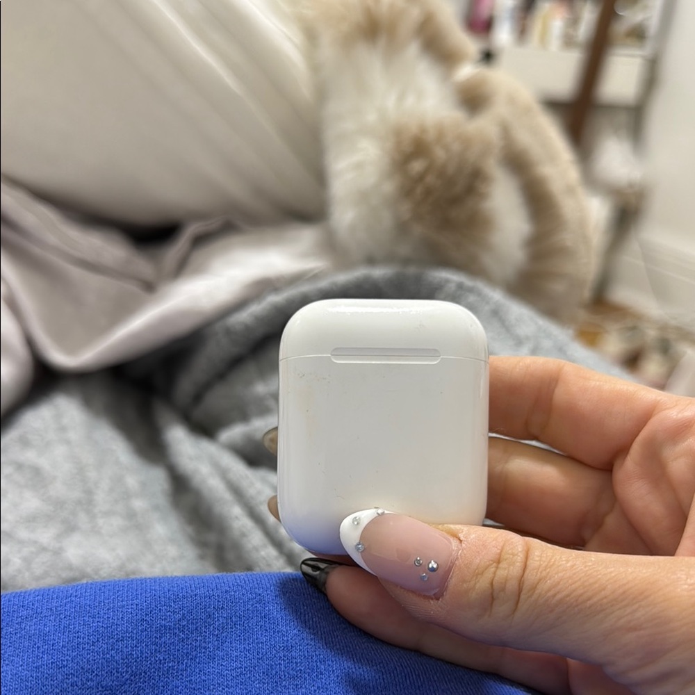 Airpods (2nd gen)